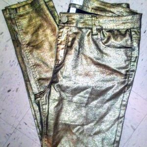 Metallic Gold Leggings!